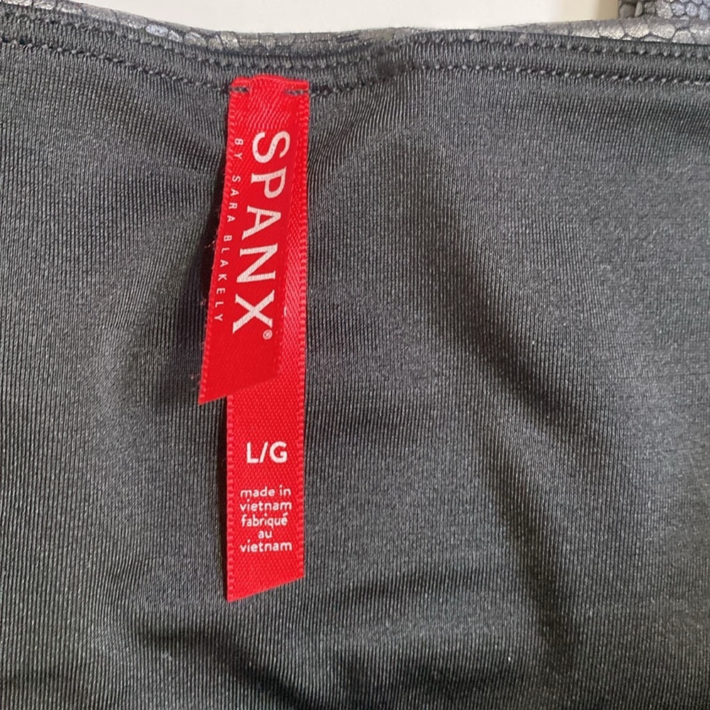 Spanx SPANX Pants Faux Leather Matte Snake Leggings Black size Large New - Picture 9 of 14